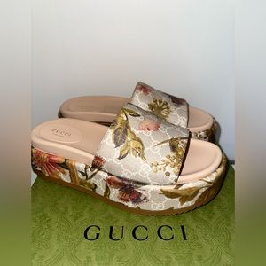 NIB Gucci GG Monogram Flora Angelina Platform Slide Sandals Multicolor size 39